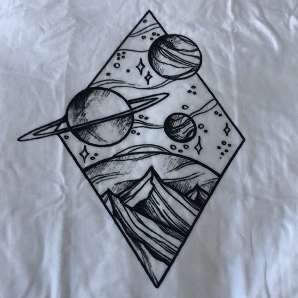 Mountains Planets Space Theme Graphic White Shirt Medium - Picture 4 of 4